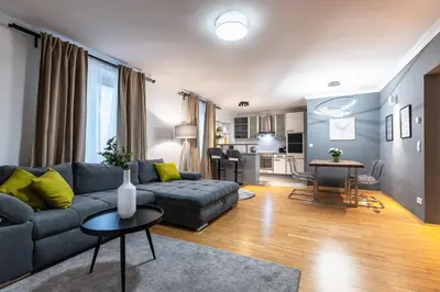 Ein Sitzbereich in der Unterkunft Live Centrally in a Spacious and Modern Apartment in Vienna