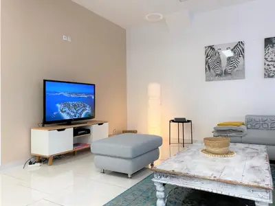 TV/Unterhaltungsangebot in der Unterkunft Stadtsuite mit Sauna in Wiener Neustadt 135 m2