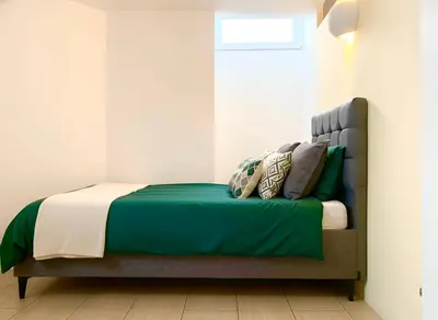 Ein Bett oder Betten in einem Zimmer der Unterkunft Centrally located Apartment Vienna included Netflix