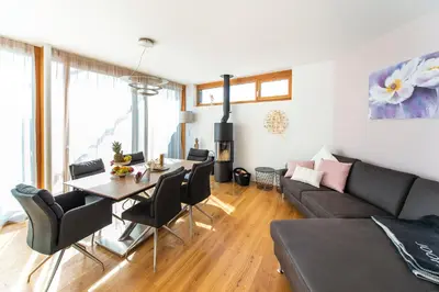 Ein Sitzbereich in der Unterkunft Seehaus LakeSide - Am Hafen