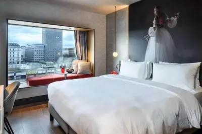 Ein Bett oder Betten in einem Zimmer der Unterkunft Radisson RED Hotel, Vienna