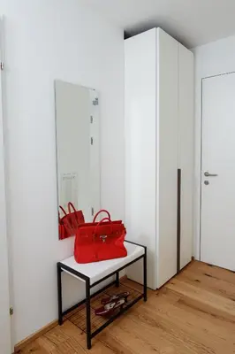 Grundriss der Unterkunft Triiiple Suites Level 21 mit Balkon und Tiefgarage