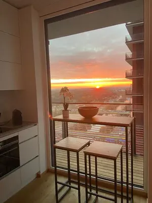 Ein Balkon oder eine Terrasse in der Unterkunft Triiiple Suites Level 21 mit Balkon und Tiefgarage