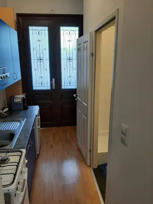 Küche/Küchenzeile in der Unterkunft Monteapartments Vienna Belvedere 10 minutes to downtown