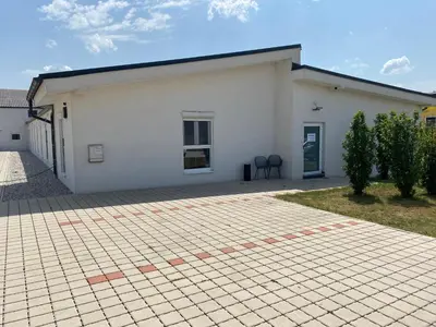 Das Gebäude in dem sich das Bed & Breakfast befindet