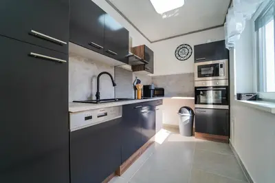 Küche/Küchenzeile in der Unterkunft Behagliches Cottage mit Kamin mitten im Wald