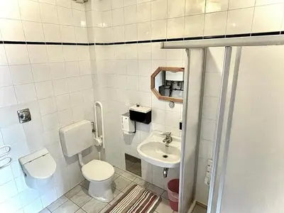 Ein Badezimmer in der Unterkunft Apartment & Monteurzimmer