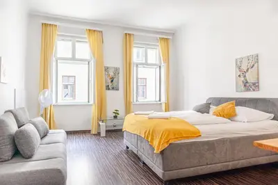 Grundriss der Unterkunft Central Modern 1BR Apartment for Long Stays