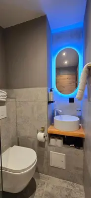 Ein Badezimmer in der Unterkunft Elegance Studios