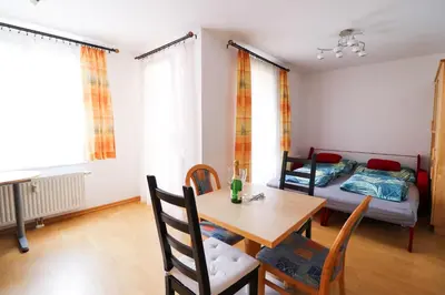 Ein Bett oder Betten in einem Zimmer der Unterkunft CozyNite Premium Apartment Schönbrunn 2