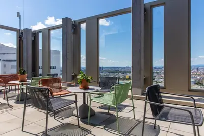 Ein Balkon oder eine Terrasse in der Unterkunft District Living