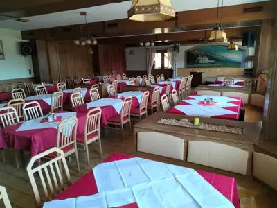 Ein Restaurant oder anderes Speiselokal in der Unterkunft Gasthof Mohr
