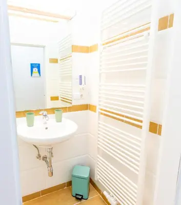 Ein Badezimmer in der Unterkunft Sunshine by prater
