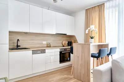 Küche/Küchenzeile in der Unterkunft Bright, Modern Apartment Vienna, Near U6 and City Center