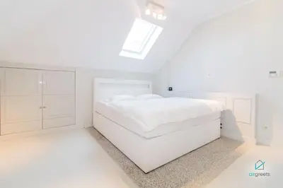 Ein Bett oder Betten in einem Zimmer der Unterkunft MODERN, MINIMALIST FLAT IN VIENNA