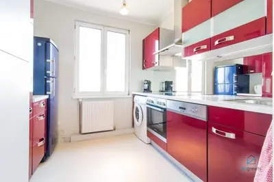 Küche/Küchenzeile in der Unterkunft MODERN, MINIMALIST FLAT IN VIENNA