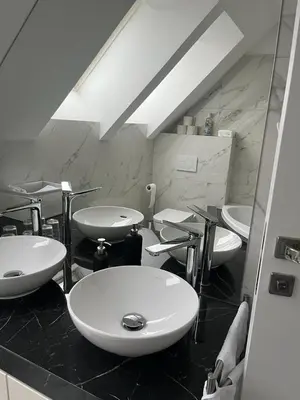 Ein Badezimmer in der Unterkunft B-Apartment Vienna 12