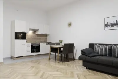 Küche/Küchenzeile in der Unterkunft AAA All About Apartments