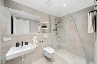 Ein Badezimmer in der Unterkunft VibeStudio 301 - Central Vienna 1090 - 50m2 - Self Check-In - AC