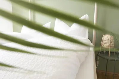 Ein Bett oder Betten in einem Zimmer der Unterkunft Sunny Apartment near Belvedere Castle