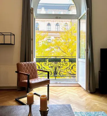 Ein Sitzbereich in der Unterkunft BELLE ART Design Suite im Herzen von Wien