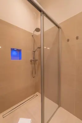 Ein Badezimmer in der Unterkunft josef's home I Apartment Klährgasse I 03
