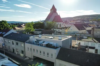 Ein allgemeiner Bergblick oder ein Berglick von der Ferienwohnung aus