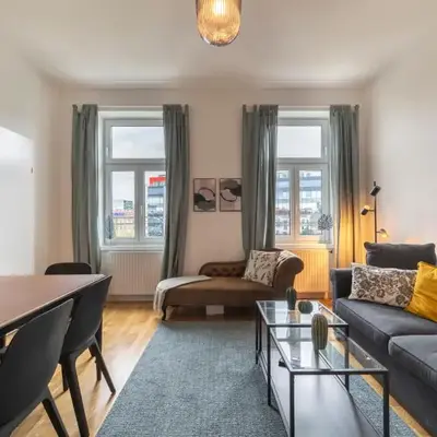josef's home I Comfort Apartment I Metro Access
