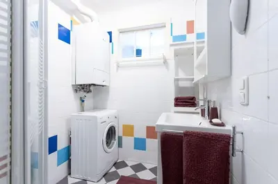 Ein Badezimmer in der Unterkunft NEW ShalalaLiving Vienna - My Cosy Home near Schönbrunn - VthG