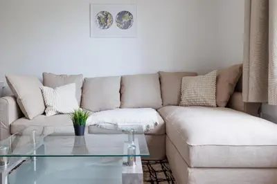 Ein Sitzbereich in der Unterkunft Cozy Apartment near Center