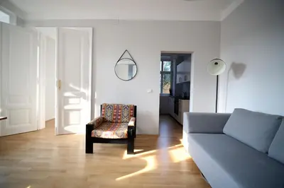 Ein Sitzbereich in der Unterkunft Classic, Modern & Sunny. 7min to Vienna’s center!
