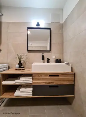 Ein Badezimmer in der Unterkunft St Antoni Suite2 Stilvolle Ferienwohnung mit Parkplatz in Eisenstadt
