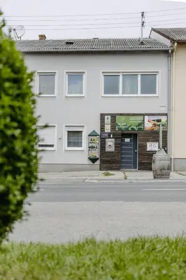 Das Gebäude in dem sich die Ferienwohnung befindet