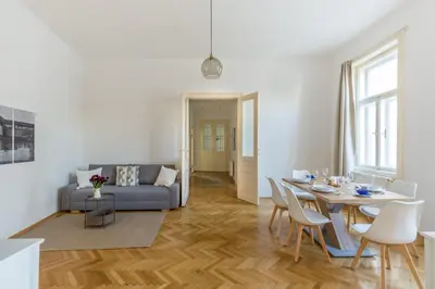 Ein Sitzbereich in der Unterkunft Grand Viennese Residence