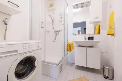 Ein Badezimmer in der Unterkunft NEW! Cozy & Lovely Home in the 3rd district