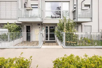 Das Gebäude in dem sich die Ferienwohnung befindet