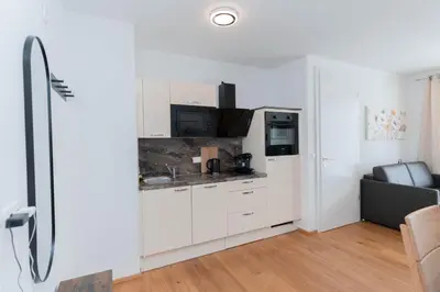 Küche/Küchenzeile in der Unterkunft Modern apartment with big balcony near city center